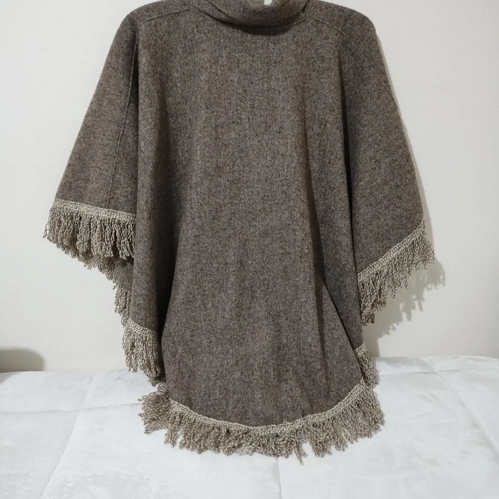 Wool Fringe Shawl  One Size - Picture 3 of 12